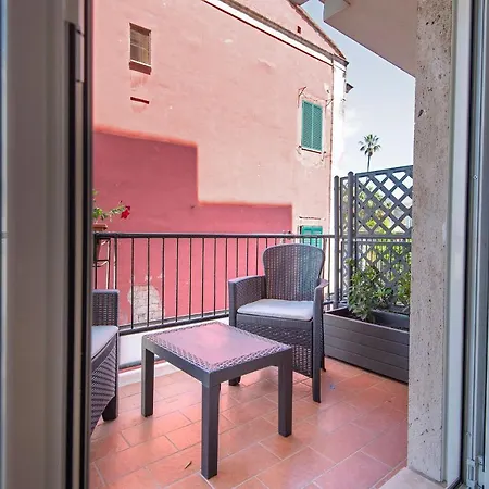 Garibaldi Penzion Portici