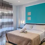 Garibaldi 4*