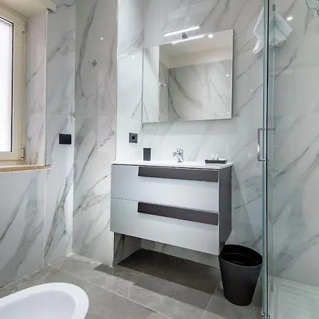 Garibaldi Guest house